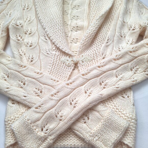 Le Chateau Angora Blend Cream Cardigan - Picture 4 of 9